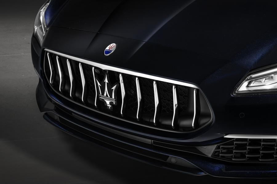 Детали экстерьера Maserati Quattroporte S Q4 GranLusso (M156) 2017 года  (фото 35 из 62)